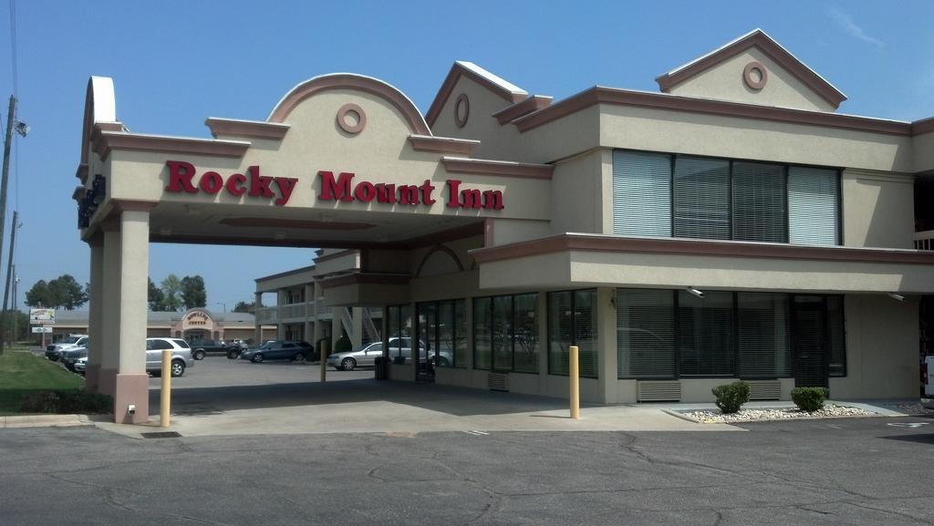 Rocky Mount Inn - Роки-Маунт Экстерьер фото